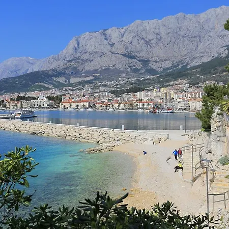 With A Parking Space - 21056 Makarska